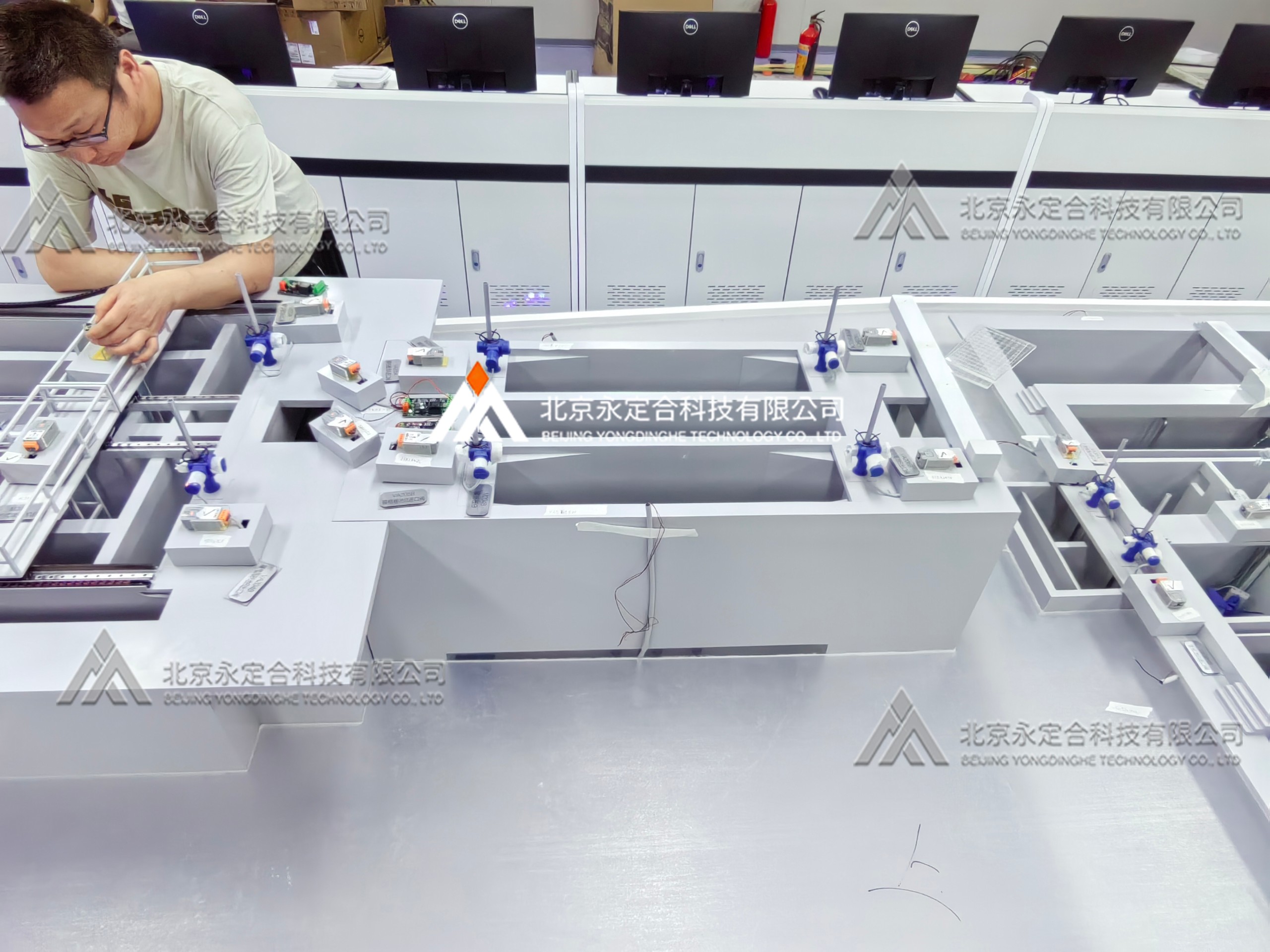 智慧清流仿真工厂（污水处理厂工艺流程MR教学实训沙盘）